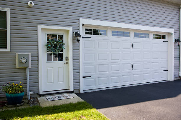 24/7 Emergency Garage Door Panel Replacement experts in French Lick, IN